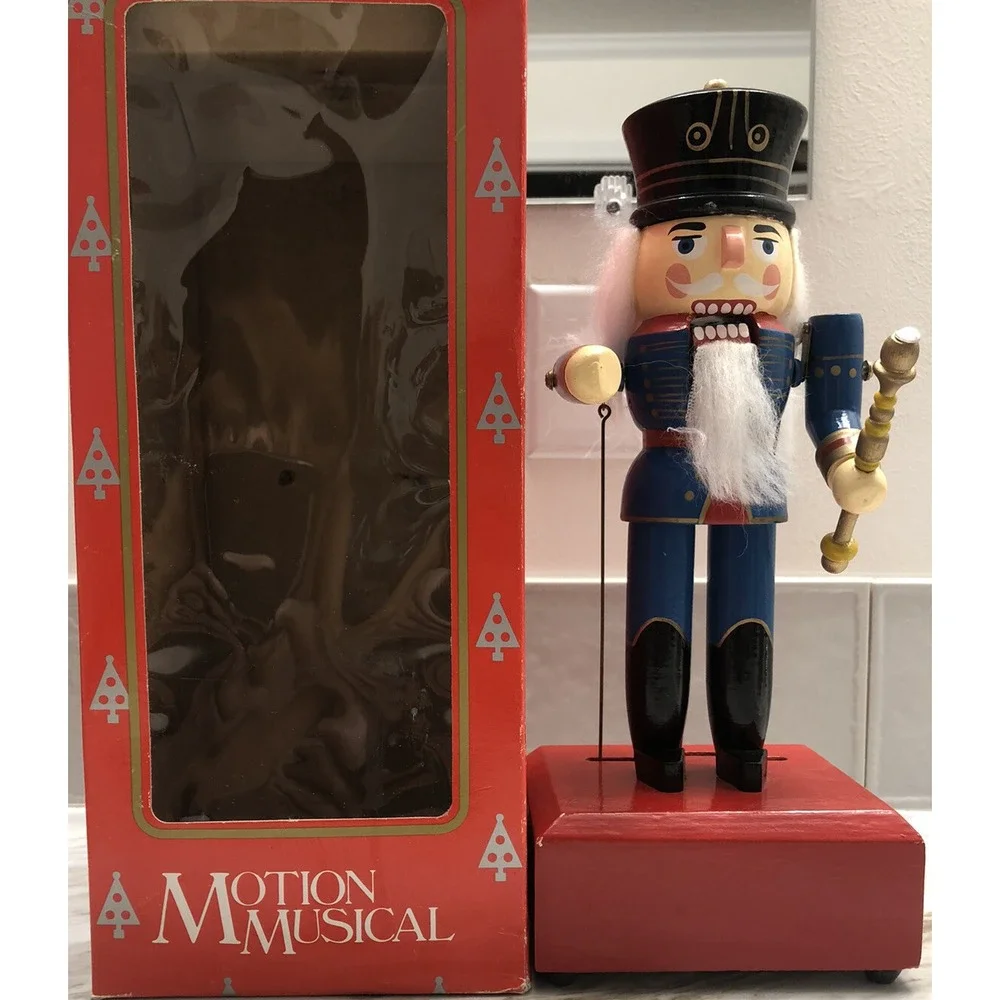 Wooden Musical Motion Nutcracker Toy Solider Christmas Vintage